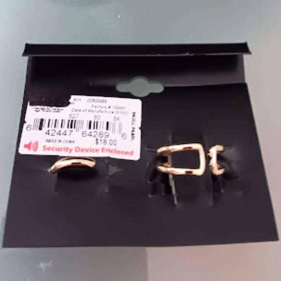 VERA WANG 2pc SET Mod/Contemporary Gold White Pearl Fingertip Ring Set**NEW! - Picture 4 of 6